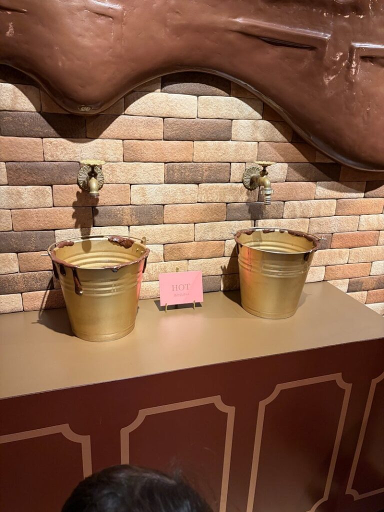 ハウステンボス ショコラ伯爵の館 チョコレート蛇口