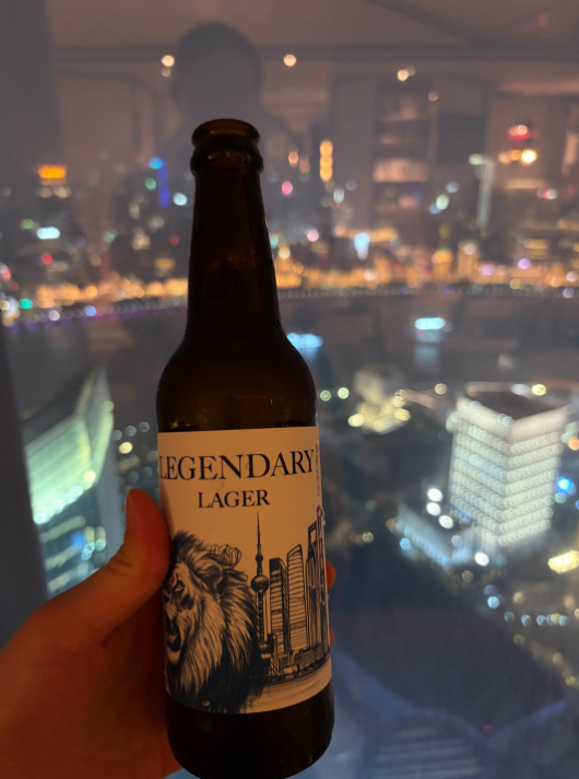 リッツカールトン オリジナルラベル ビールと夜景