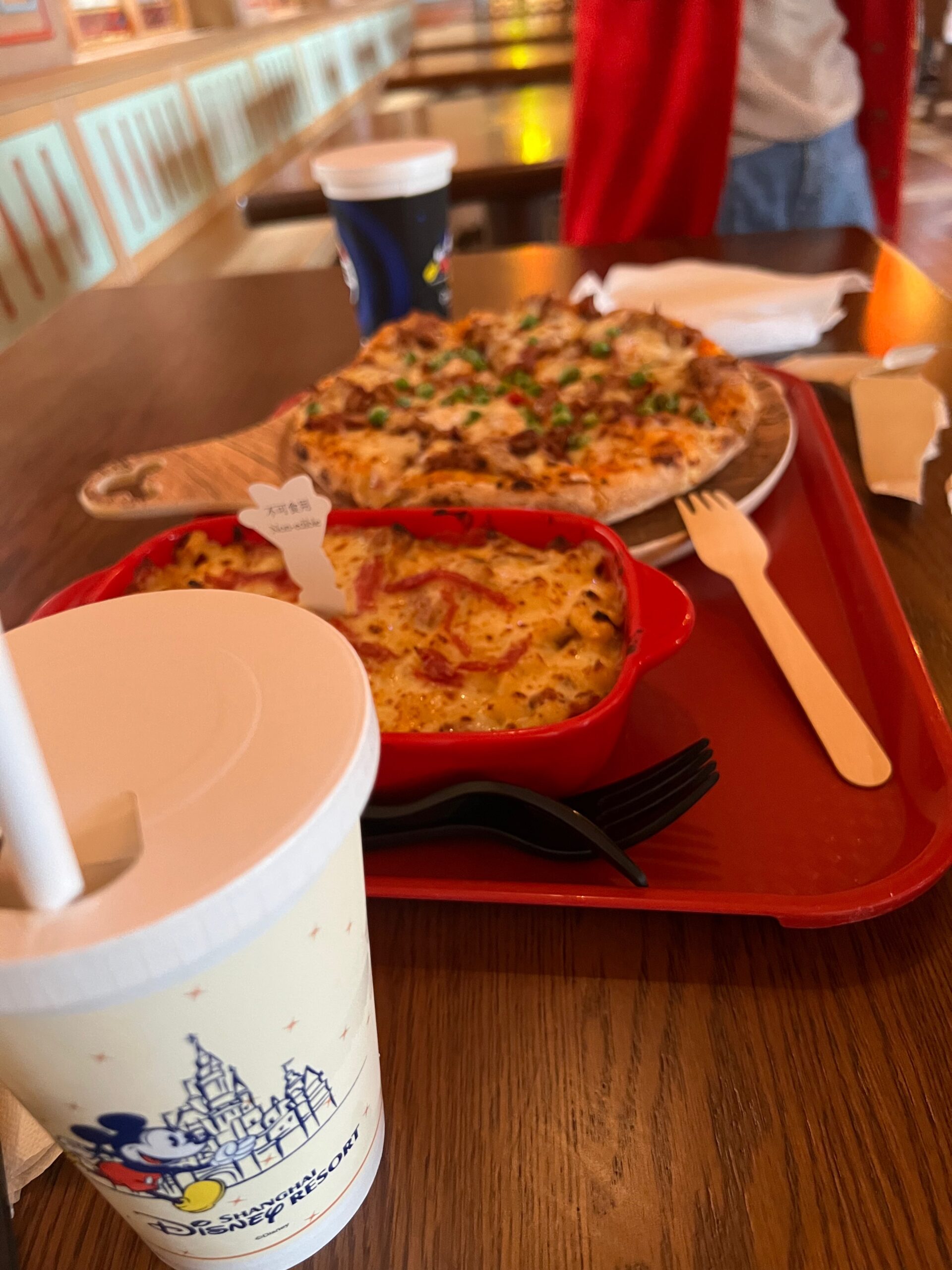 上海ディズニー ピノキオカフェ ピザ 味