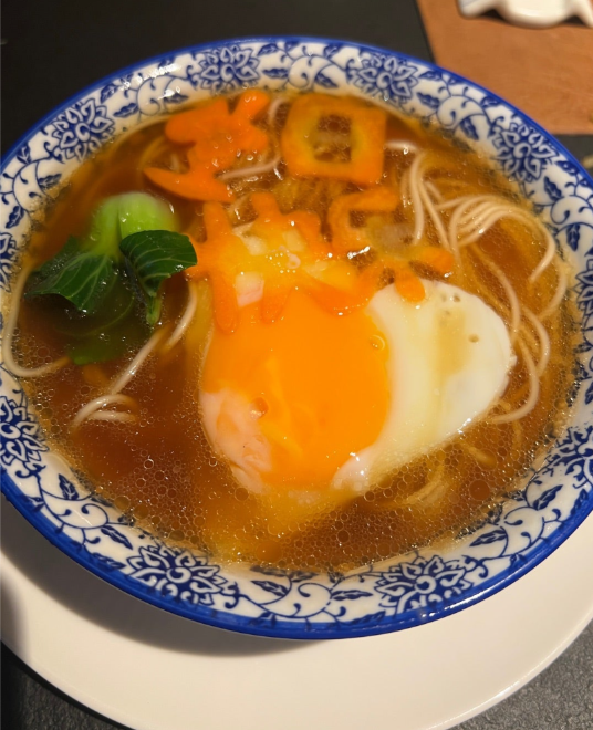 成隆行蟹王府 生日快楽 誕生日ラーメン ハート形の卵